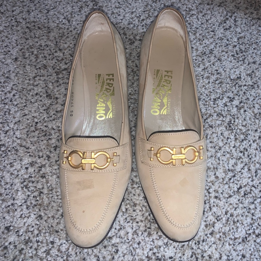 Salvatore Ferragamo 1980 Babs Loafers Nabuck Calf Suede Camel Color Size 8